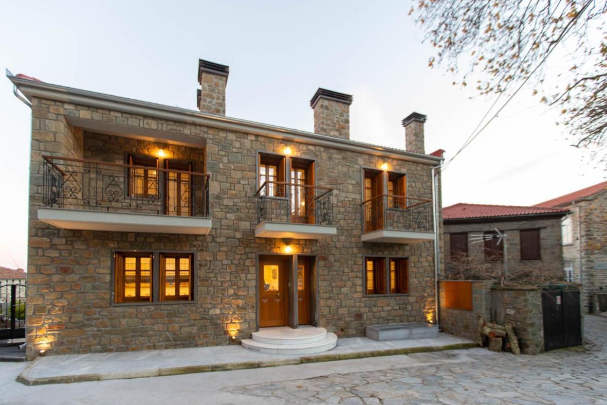 Rentinia Inn Rentína Zewnętrze zdjęcie