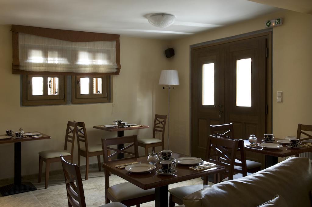 Rentinia Inn Rentína Zewnętrze zdjęcie